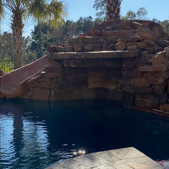 Meet your Posher, Debbie - Picture 1 of 1